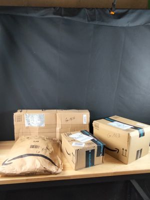 Lot de 4 colis Mystere (Retour Amazon,NPAI, Adresse incomplete, Destoc