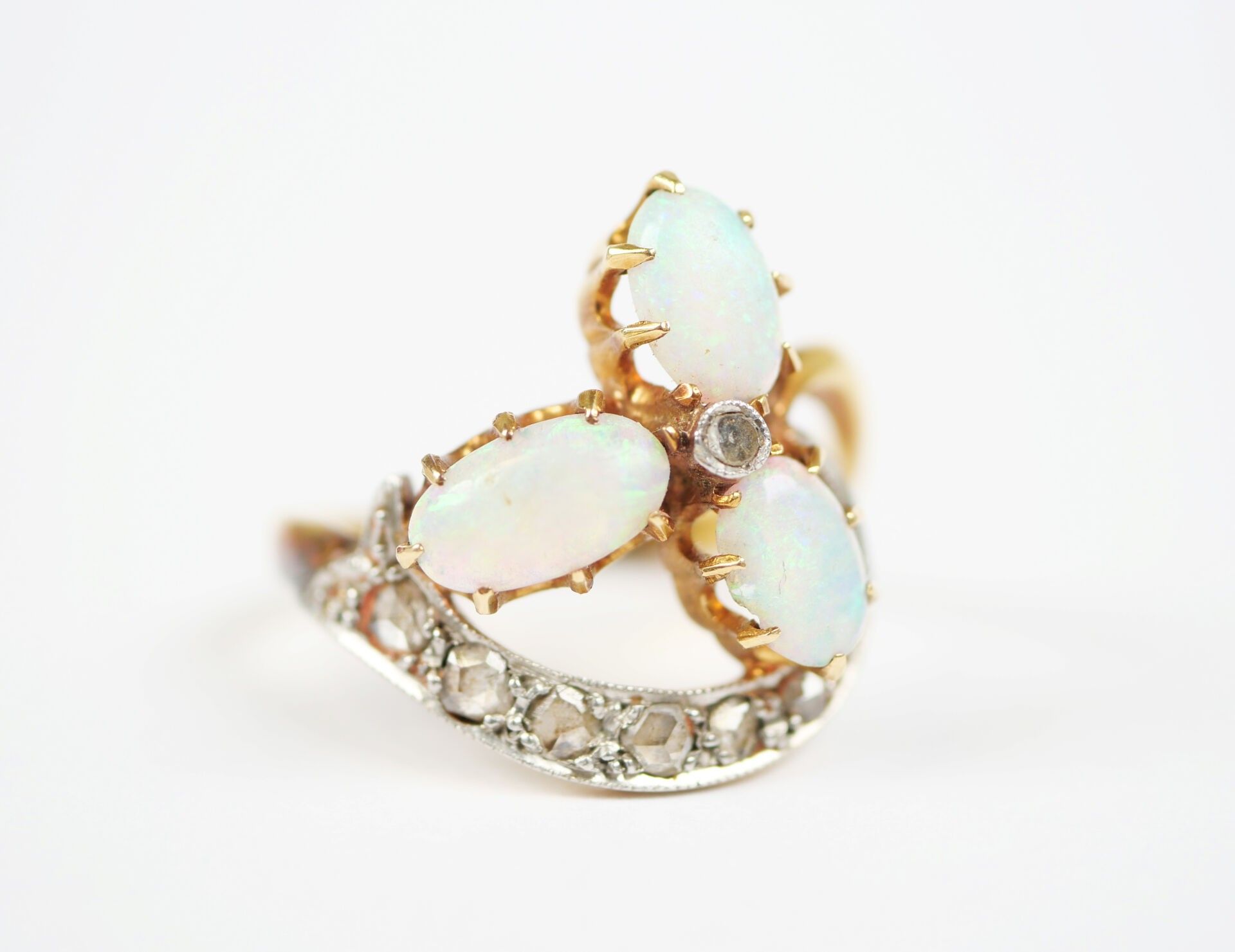 Bijoux & Pierres Précieuses