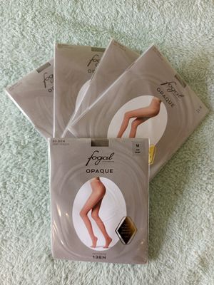 Lot de 46 paires de collants de la marque FOGAL (produit de …