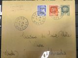 un bout de papier sur lequel figurent quelques timbres