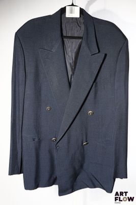 GIANFRANCO FERRE - Veste en soie bleu nuit à boutons dorés é…