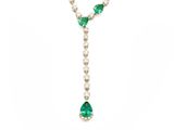 un collier d'émeraudes et de diamants