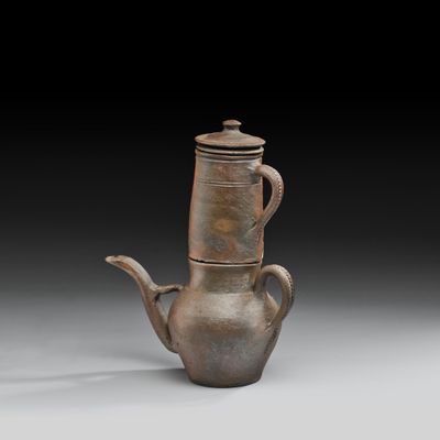 théière chinoise en bronze avec anse et couvercle