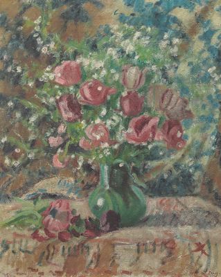peinture représentant des fleurs dans un vase vert posé sur une nappe
