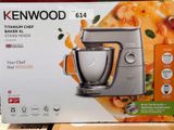 a box with a picture of a food processor on it