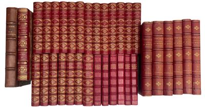 une image représentant une pile de vieux livres empilés les uns sur les autres