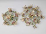 paire d'appliques murales vintage à motifs floraux, ornées de fleurs et de feuilles