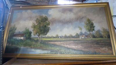 Une peinture à l'huile représentant une scène de vie à la ferme est exposée dans une boutique.