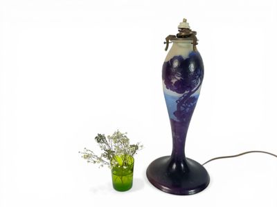 Emile GALLE (1846-1904) Beau vase renflé de forme ovoïde en …