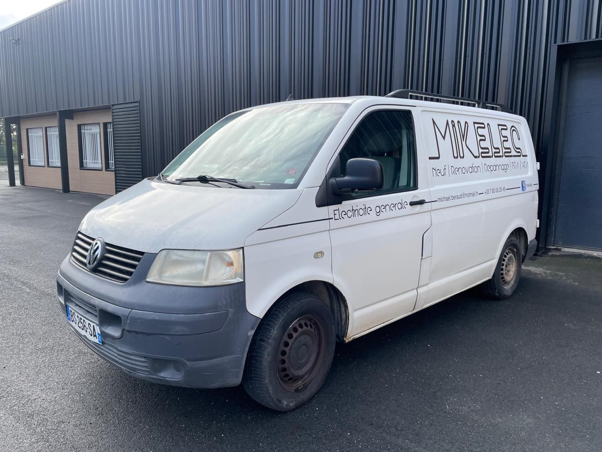 VOLKSWAGEN TRANSPORTER T5 FG CONFORT - Genre : CTTE - Carros…