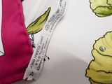 a close up of a piece of fabric with flowers on it