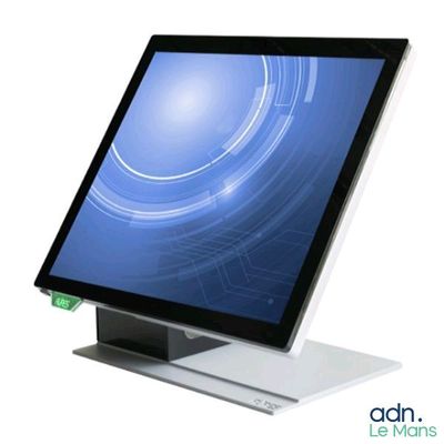 an image of a desktop computer with a monitor on it