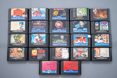 beaucoup de jeux vidéo sur la table ensemble
