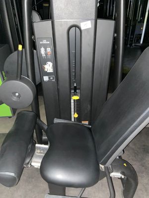 VENDU SUR DESIGNATION - Presse LEG Extension TECHNOGYM SE TR…