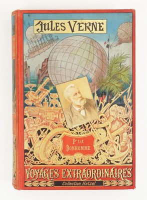 un vieux livre avec l'image d'un homme dessus
