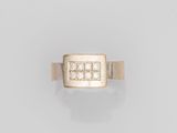 une bague en or et diamants