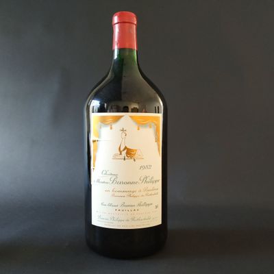 Un double magnum PAUILLAC, Mouton Baronne Philippe, 1982 Niv… - Photo 1