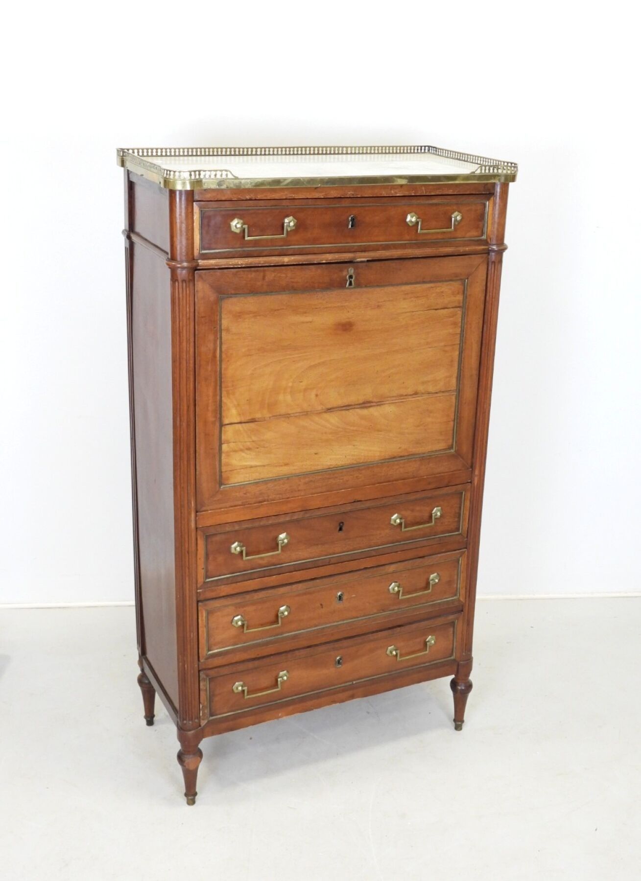 Objets d'art & Curiosités