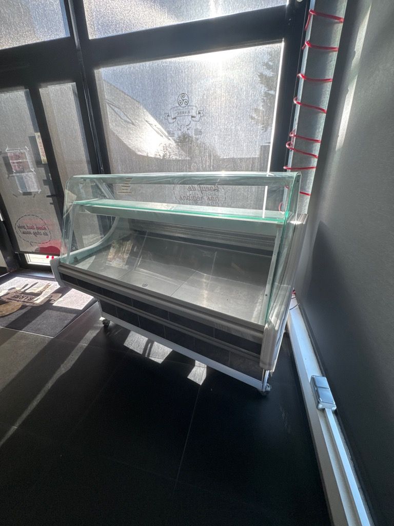 Vitrine réfrigérée roulante