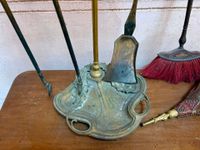Nécéssaire de cheminée en bronze doré et sculpté de chardons… (photo 2)