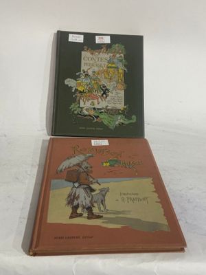 deux livres posés sur une table