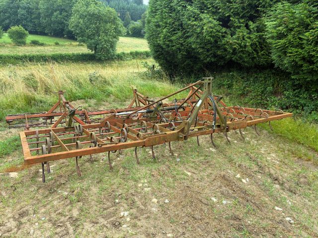 Vibroculteur VIAUD LEVESQUE VB50R ancien