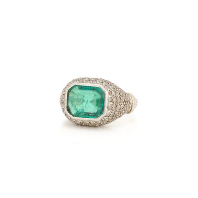 an emerald and diamond ring