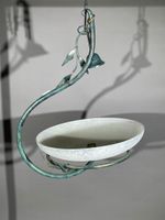 Paire de lustres électrifiés en tôle polychrome à huit bras … (photo 5)
