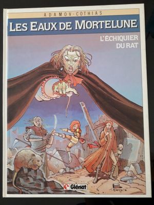 la couverture du livre *Les Eaux de Mortelue*, avec des illustrations représentant des chevaliers et des chevaliers