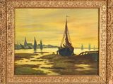 une peinture à l'huile représentant un voilier sur l'eau, avec d'autres bateaux en arrière-plan