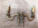 paire d'appliques murales anciennes en laiton