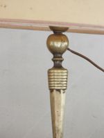 PAIRE DE FLAMBEAUX en laiton à fût en gaine facettée et term… (photo 5)