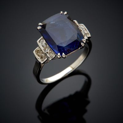 a sapphire and diamond ring