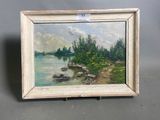 une peinture à l'huile représentant un paysage fluvial avec des arbres et des rochers