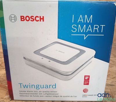 Bosch i.AM.SMART Twin Guard Box