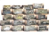 de nombreux types de trains miniatures exposés dans une vitrine