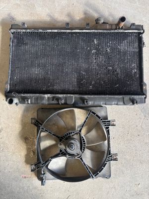 Radiateur d'eau et ventilateur refroidissement d'occassion pour MAZDA 