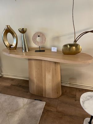 1 console chêne naturel , 140 x 40 x 77 ht.