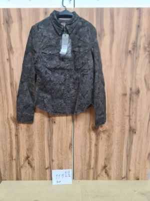 Lot de 96 vestes femme ? Tailles diffrentes (S  XL)