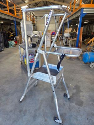 Plateforme ou gazelle COMABI Skippy F-80250. Produit neuf, d…