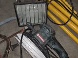 a lot of tools that are sitting on the floor