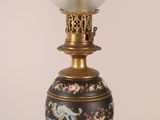 an image of a lamp that is sitting on a table