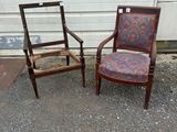 paire de chaises anciennes en bois avec assise rembourrée, rembourrée, rembourrée, rembourrée, rembourrée, rembourrée, rembourrée, rembourrée, rembourrée, rembourrée