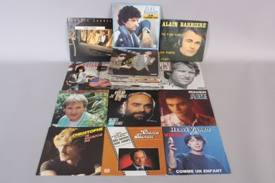 beaucoup de cd de musique et de cd sur la table