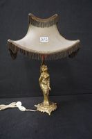 Lampadaire en bronze de style asiatique - tenu par une geish…