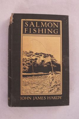 un vieux livre dont la couverture représente un homme en train de pêcher