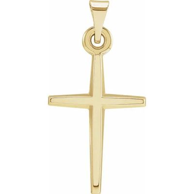 un pendentif en forme de croix en or jaune avec une chaîne, sur fond blanc