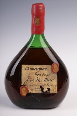 an image of a bottle of wine with a label on it