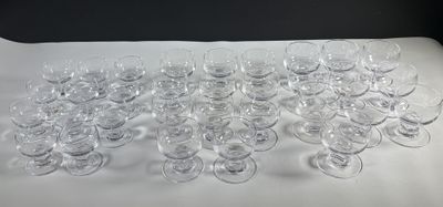 SEVRES. Partie de service en cristal marque sous la base com…