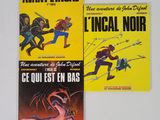trois livres posés sur une table blanche, sur fond jaune